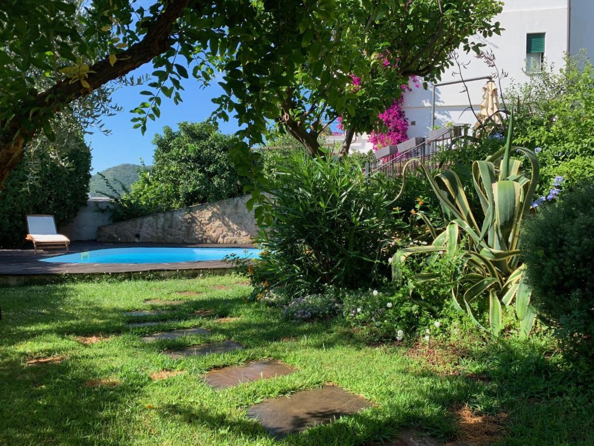 Villa Pineland 보르게토 산토 스피리토 외부 사진